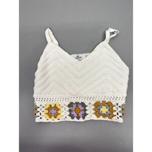 Hollister Women's Embroidered‎ White Crop Top With Flowers Size XS #45